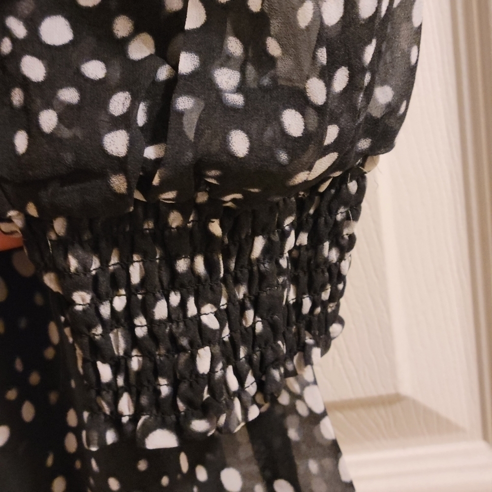 STEVE MADDEN V-Neck Long Sleeve Dot Smocked Waist Minidress Size L - Picture 8 of 12